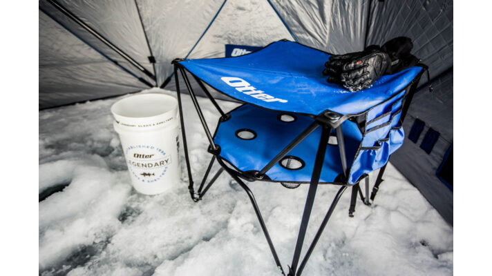 Table Deluxe pour abris de pêche blanche Otter